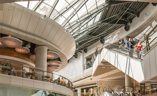   男孩取什么名字好听 免费起名大全男孩：唯美大气