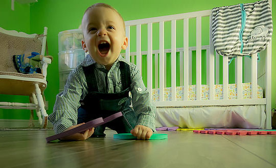 百家姓起名：钱姓宝宝起名方法4月鸡宝宝