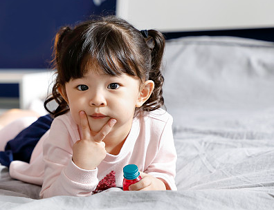 属龙宝宝取名灵感：属龙简短干净女孩名字