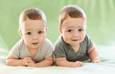 宝宝起名丨带金字的男孩名字