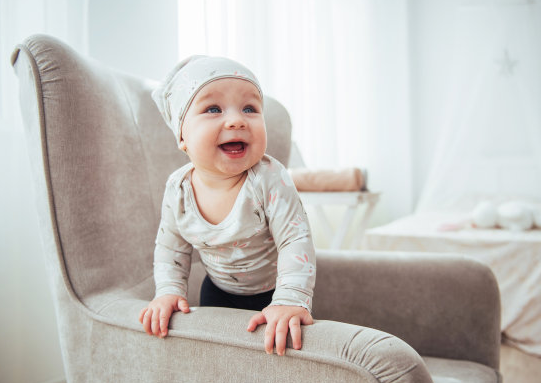带金水且寓意好的女孩名字:金水相生,前程似锦