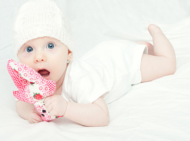 胡姓女孩才华横溢的好名字大全来了,哪个让你心动!