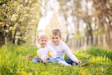 女孩起名：刘姓100分好名女孩顺口