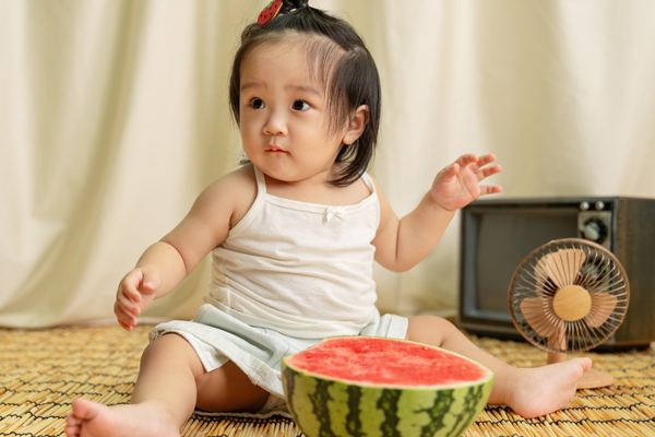 余姓叫什么名字好?好听稀少的男女宝宝名字分享